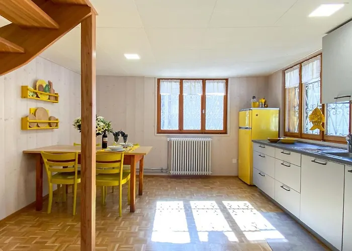 Della Posta Stambecco By Interhome Rossa